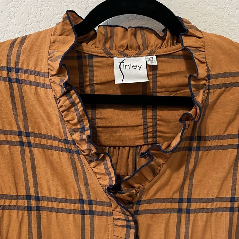 FINLEY Byrdee Long Sleeve Blouse Vicuna Pucker Plaid, Size XS - Picture 3 of 11